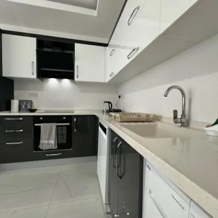 Appartement Suncity 24, 2 Bedroom Luxry By Myguest Cyprus *